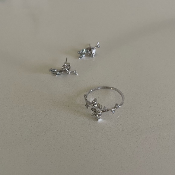 Ring and earrings set - Picture 2 of 2